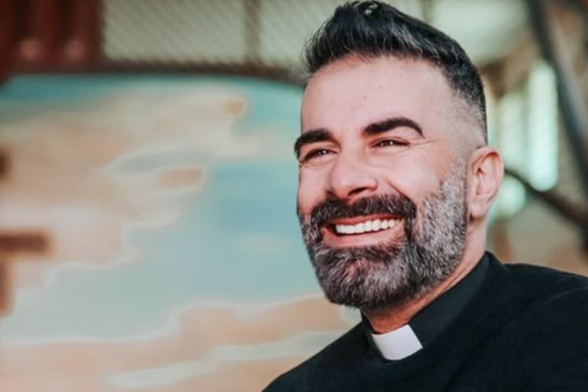 Chi è il sacerdote influencer 